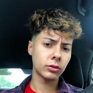 Meet your Posher, Jonathan